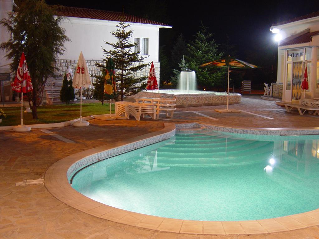 Markita Hotel Velingrad Buitenkant foto
