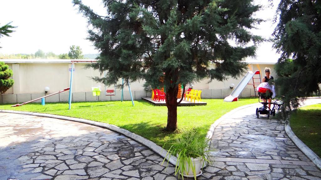 Markita Hotel Velingrad Buitenkant foto