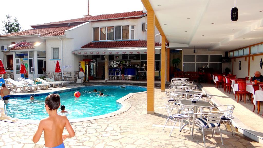Markita Hotel Velingrad Buitenkant foto