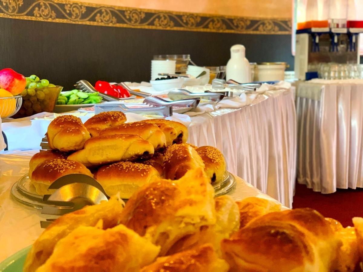 Markita Hotel Velingrad Buitenkant foto